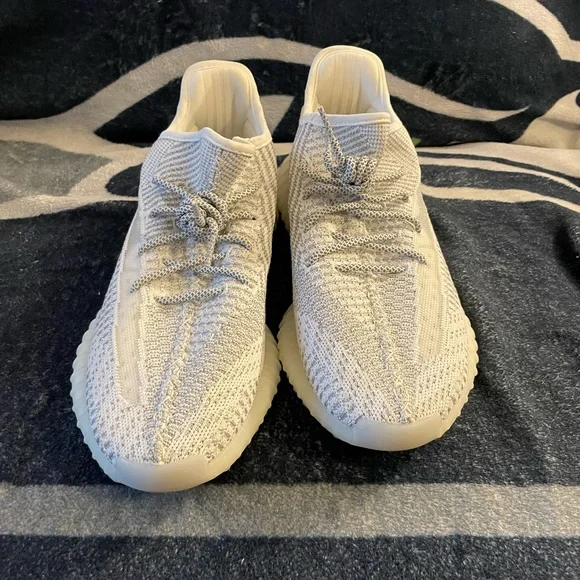 Adidas Yeezy boost 350 v2 static reflective size 11.5 Vnds Preowned Adidas Yeezy Boost 350 V2 Carbon Size 11.5 $250 main image 3